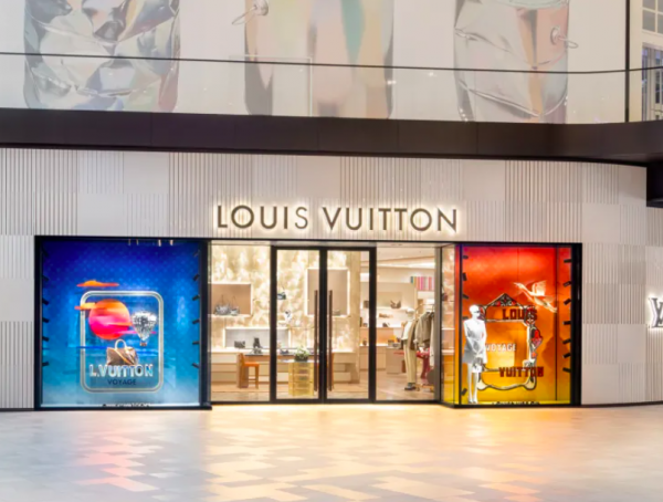 Louis Vuitton opens new store in Montreal at Royalmount Mall – CPP-LUXURY